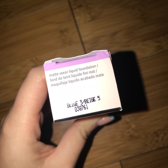 Brand New Mary Kay Matte-Wear Liquid Foundation - Picture 4 of 4